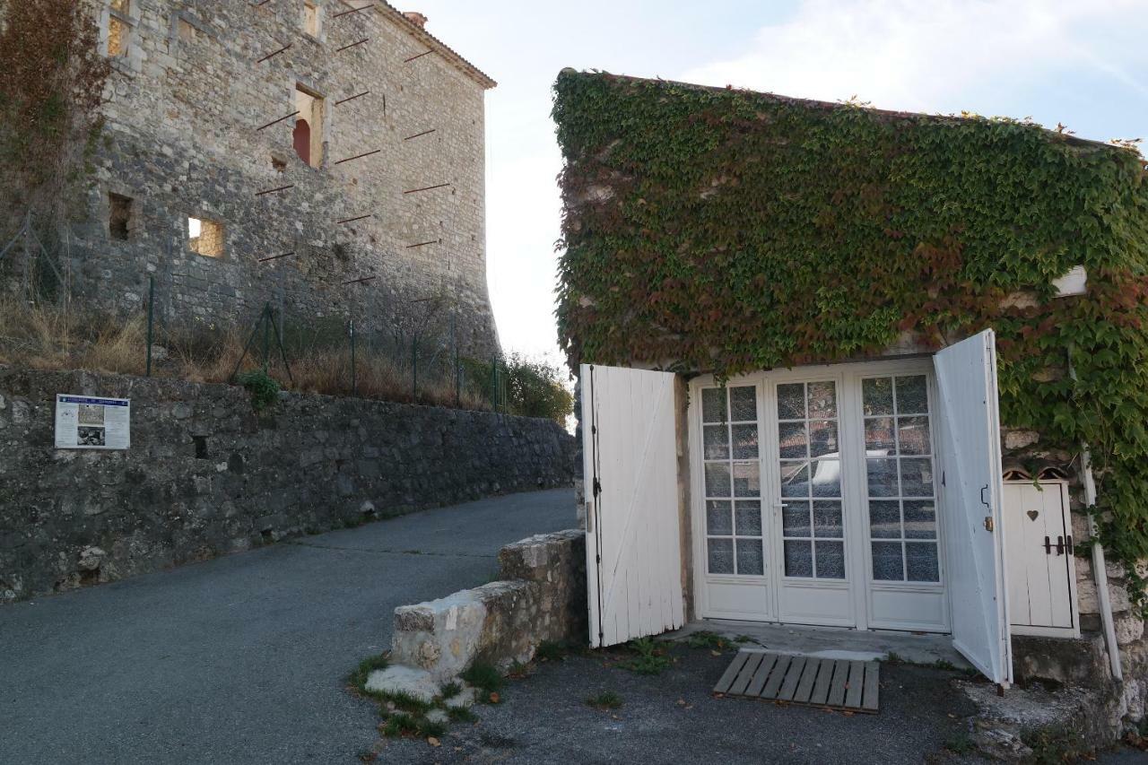 Au Pied Du Chateau グレオリエール・レ・ネージュ エクステリア 写真
